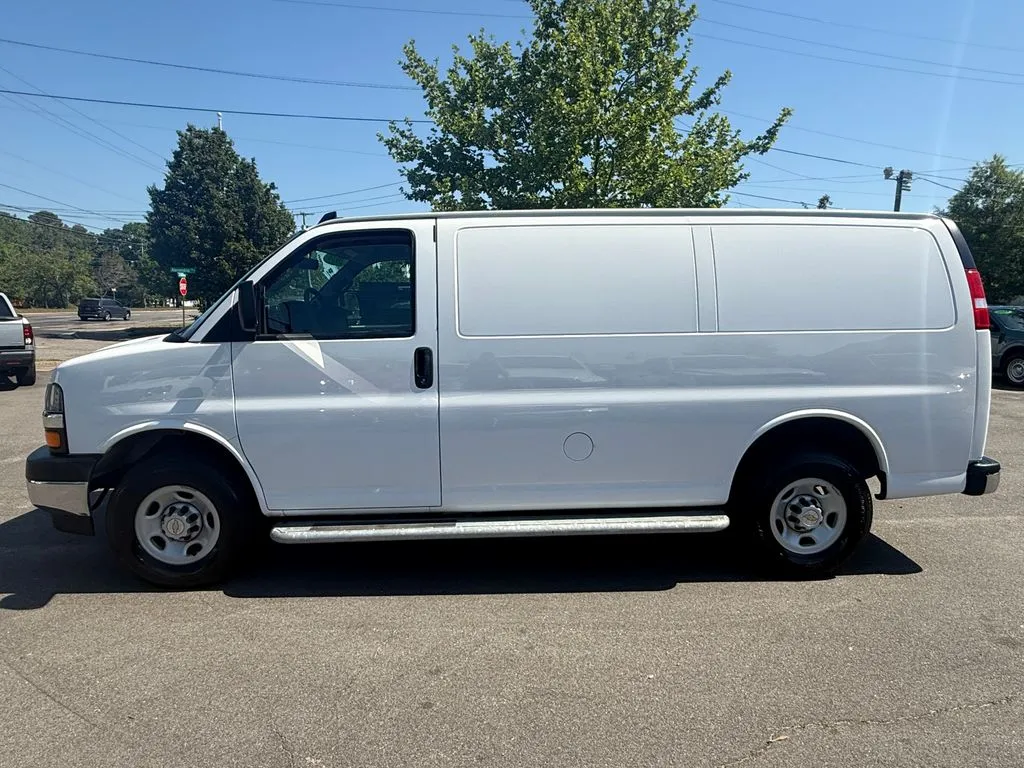 Chevrolet Express photo 7