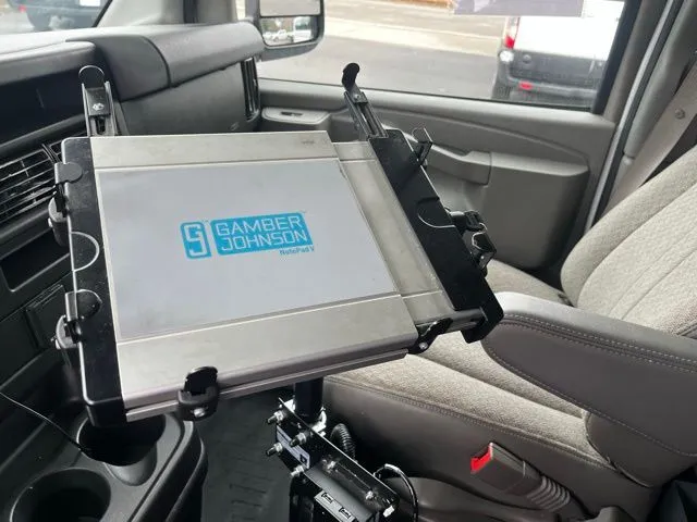 2021 Chevrolet Express Cargo Work Van - Photo 17