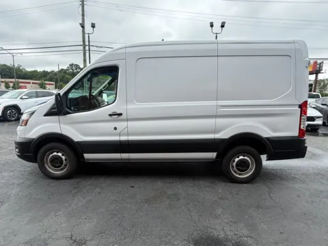 More photos of 2022 Ford Transit-250 at Courtesy Auto Sales, VA