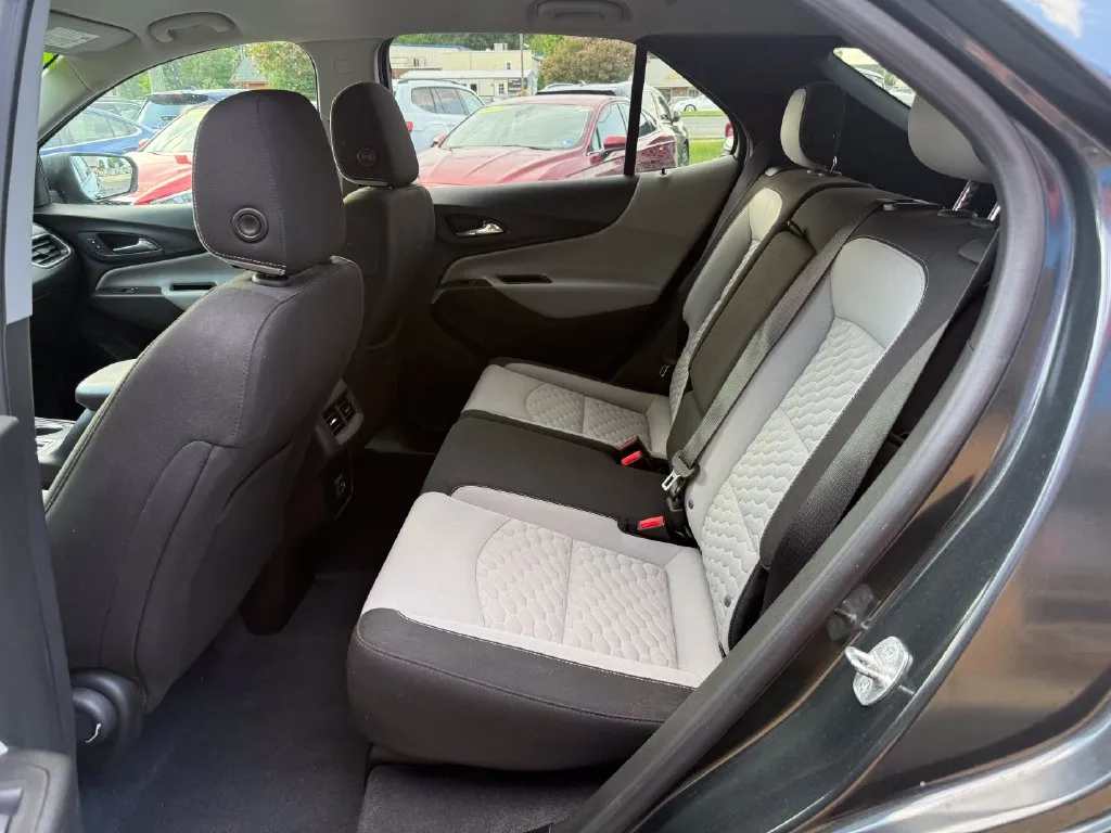 Chevrolet Equinox photo 14