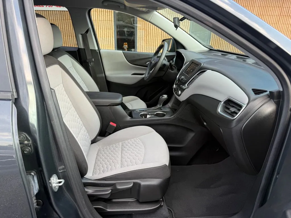 Chevrolet Equinox photo 18