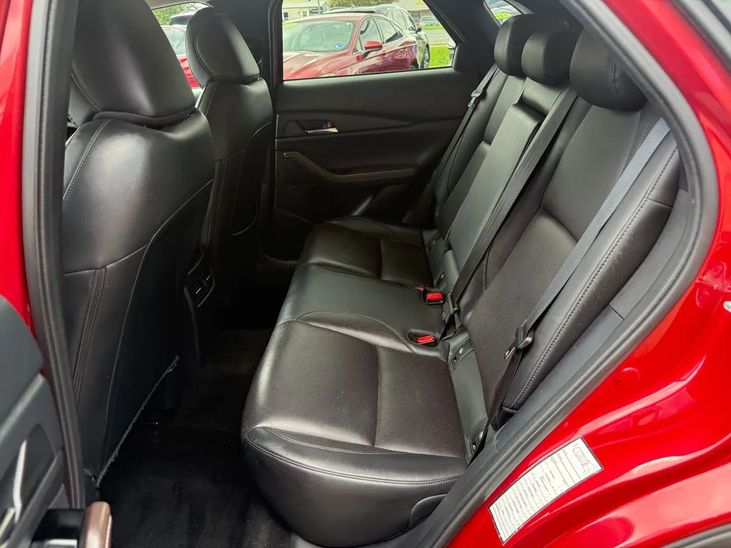 Mazda CX-30 photo 19