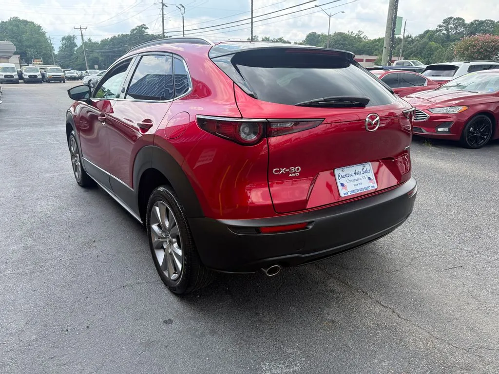 Mazda CX-30 photo 9
