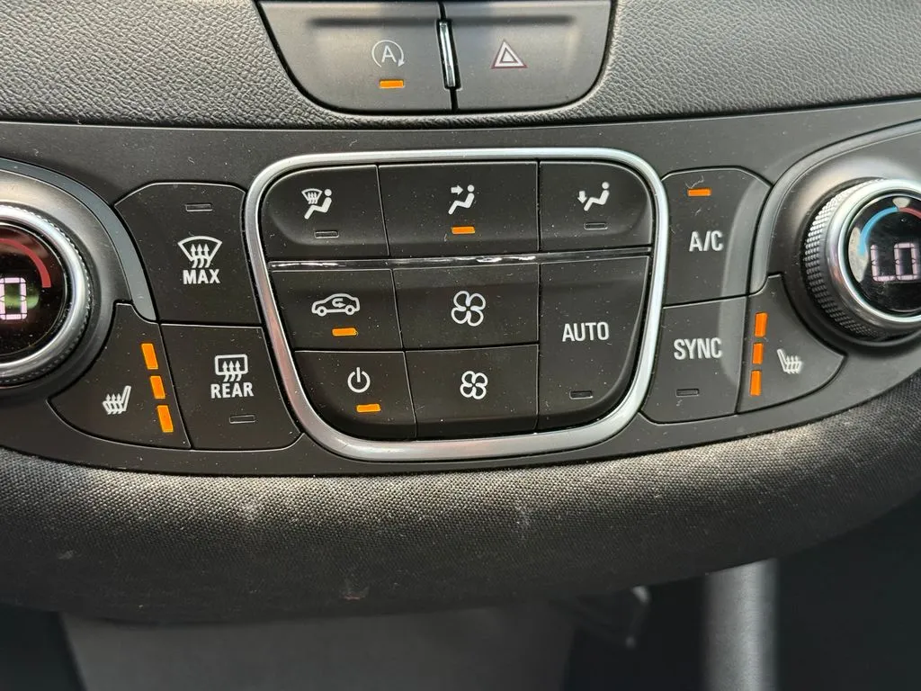 Chevrolet Malibu photo 18