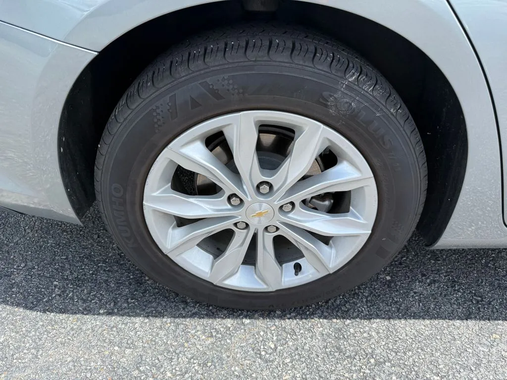 Chevrolet Malibu photo 25