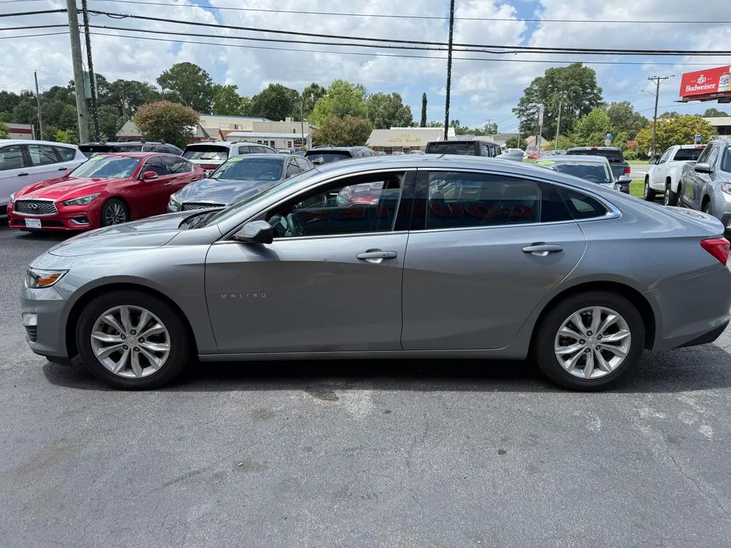 Chevrolet Malibu photo 4