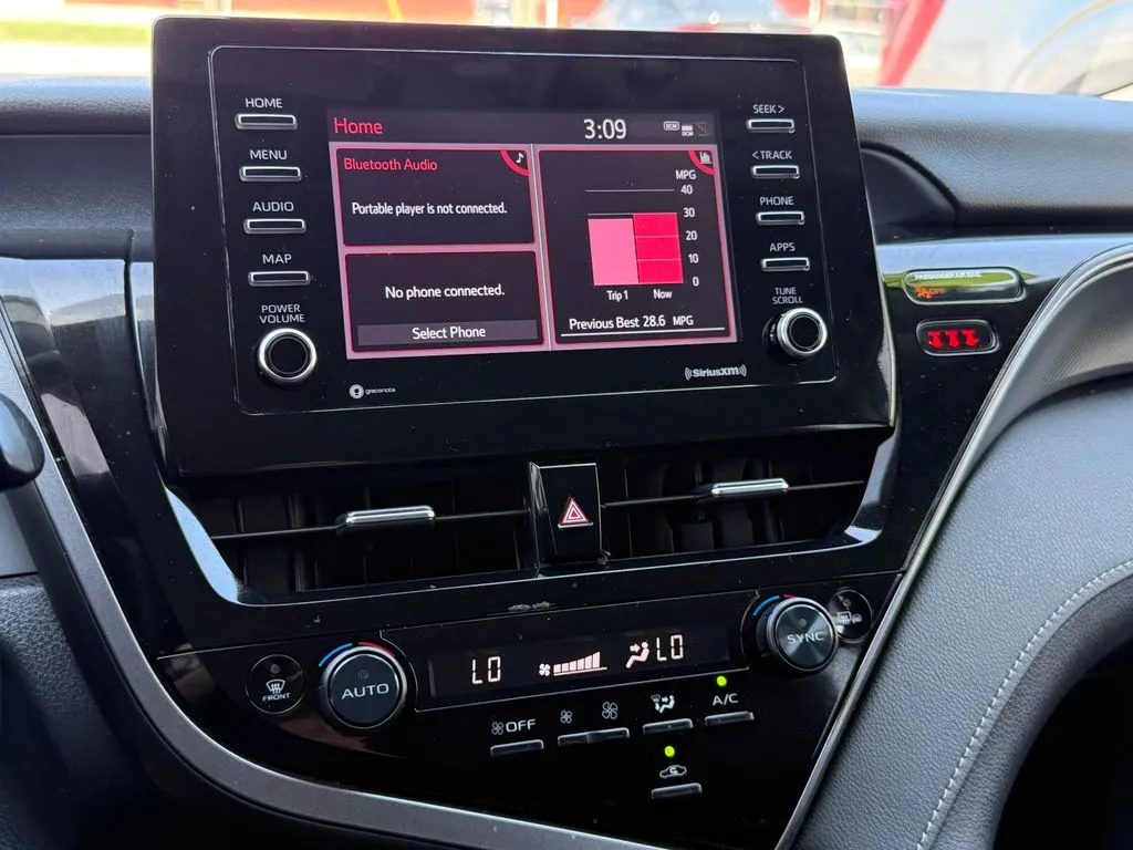 Toyota Camry photo 21
