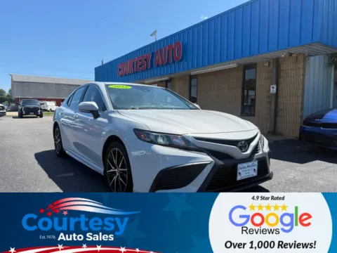 White 2023 Toyota Camry SE for sale in Chesapeake, VA