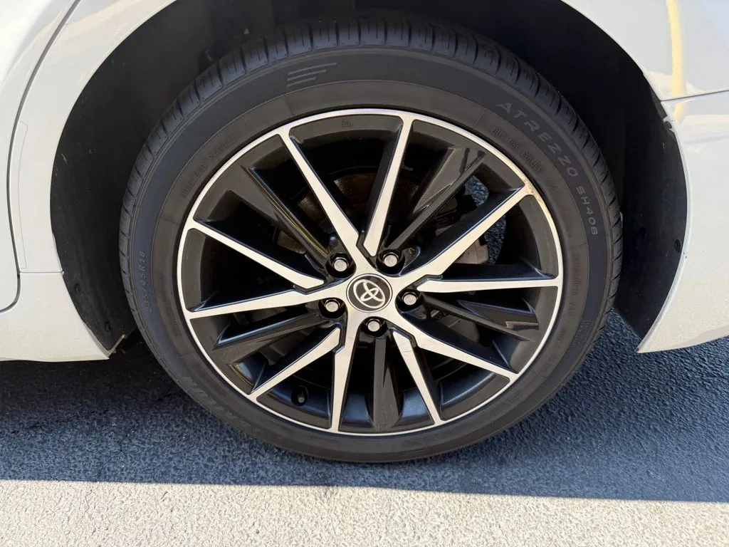 Toyota Camry photo 32