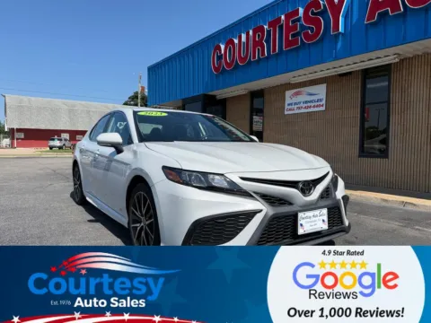 White 2023 Toyota Camry SE for sale in Chesapeake, VA