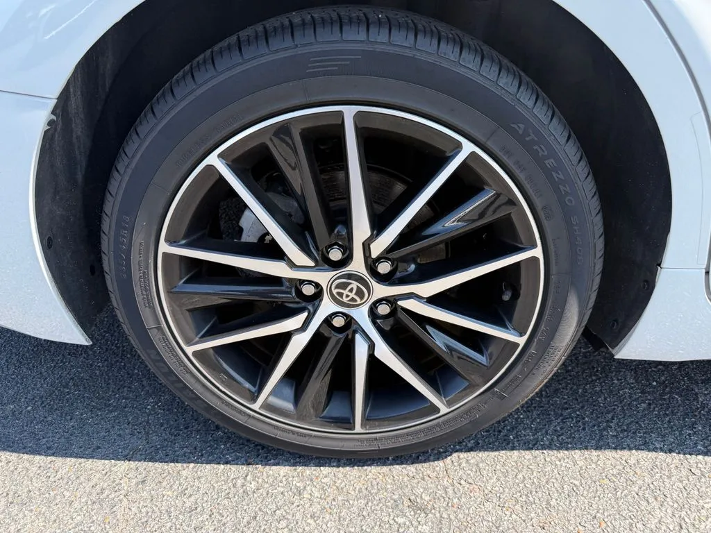 Toyota Camry photo 29