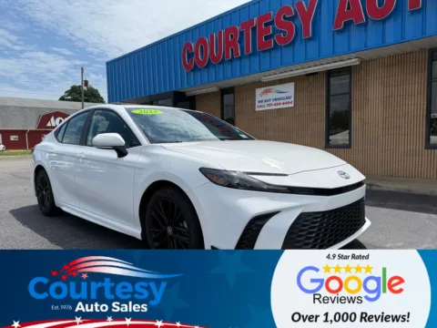 White 2025 Toyota Camry SE for sale in Chesapeake, VA
