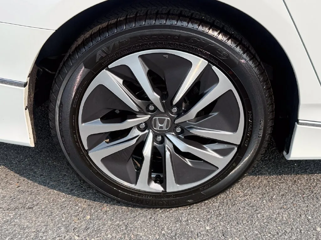 Honda Accord photo 34