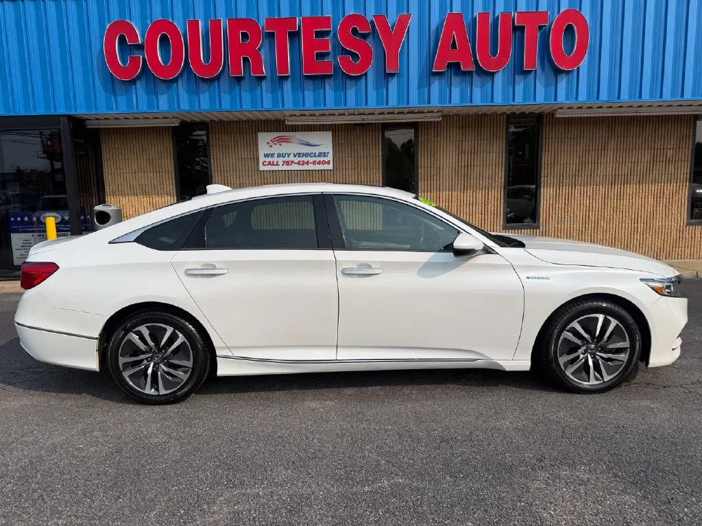 Honda Accord photo 13