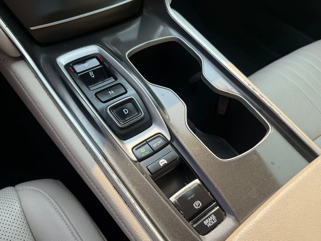 Honda Accord photo 29