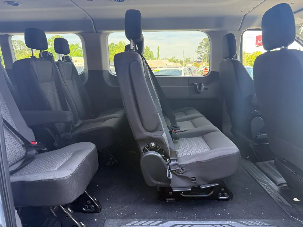 Ford Transit-350 photo 12
