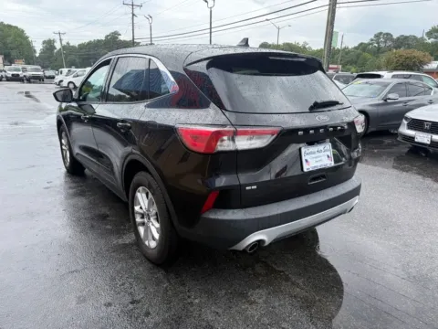 More photos of 2021 Ford Escape SE at Courtesy Auto Sales, VA