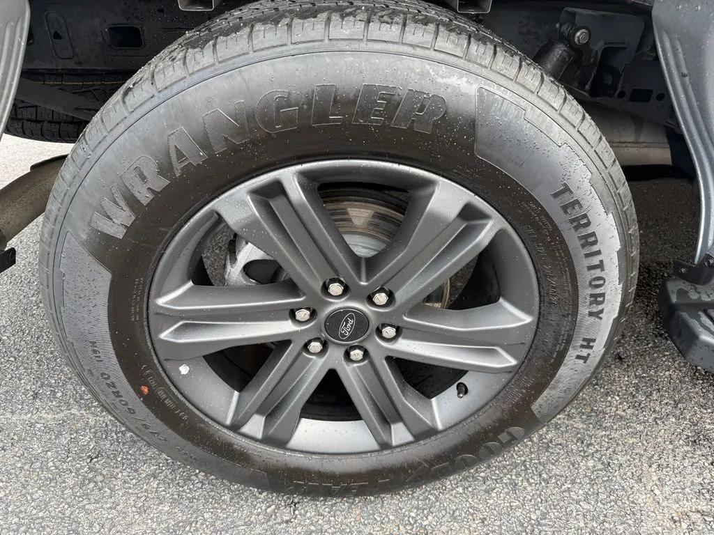 Ford F-150 photo 44