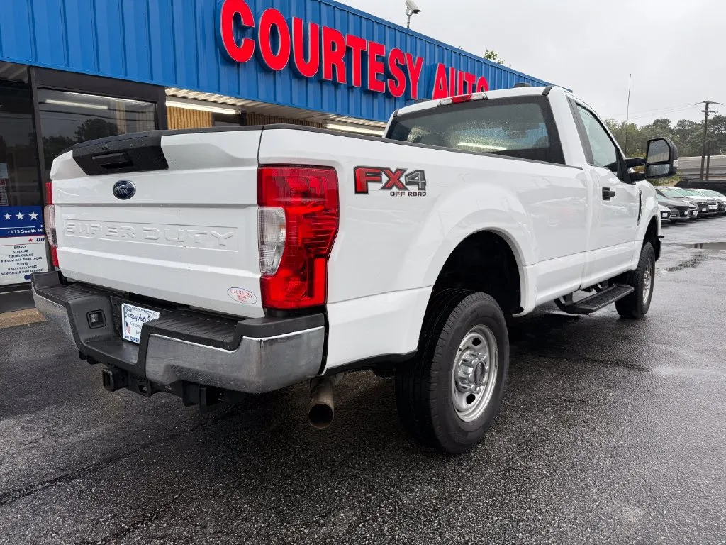 Ford F-250SD photo 13