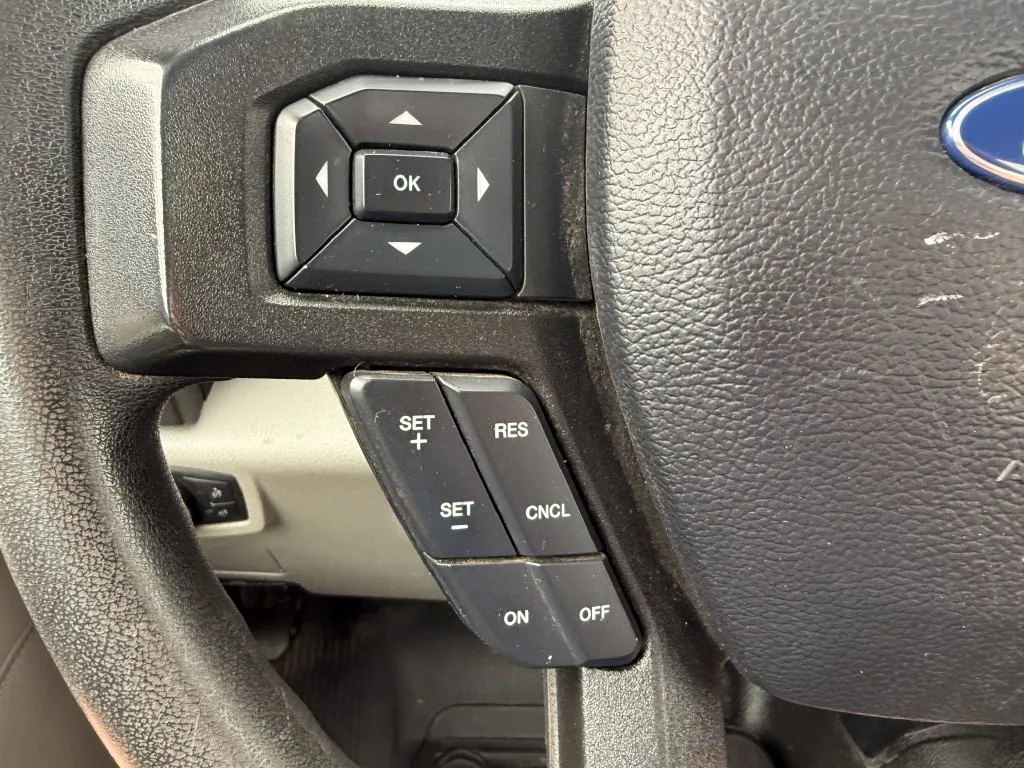 Ford F-250SD photo 22