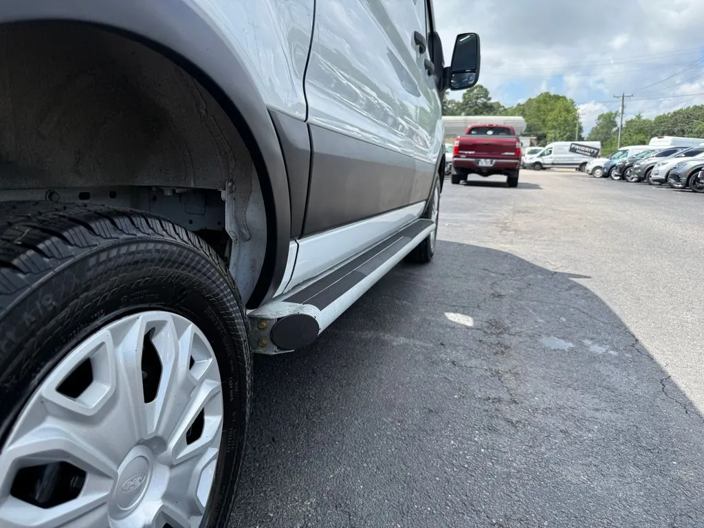 Ford Transit-250 photo 10