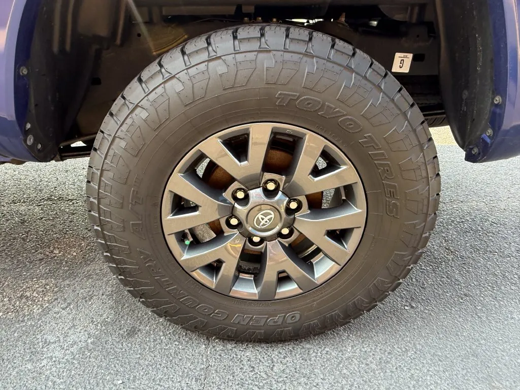 Toyota Tacoma photo 40
