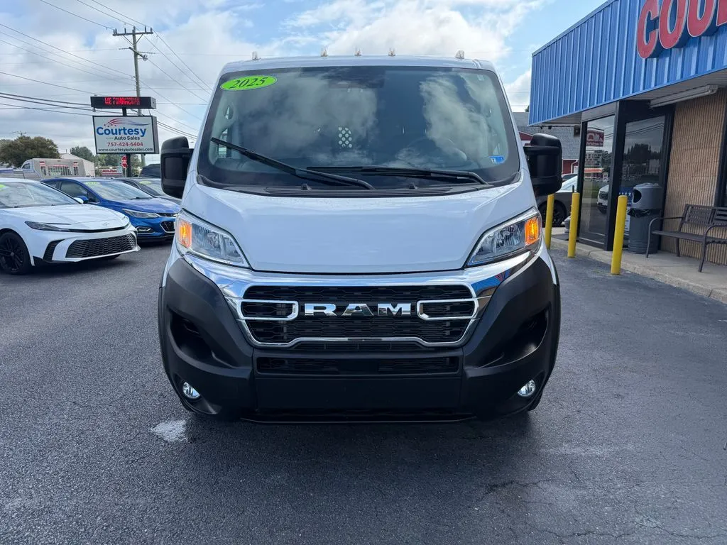 Ram ProMaster 2500 photo 2