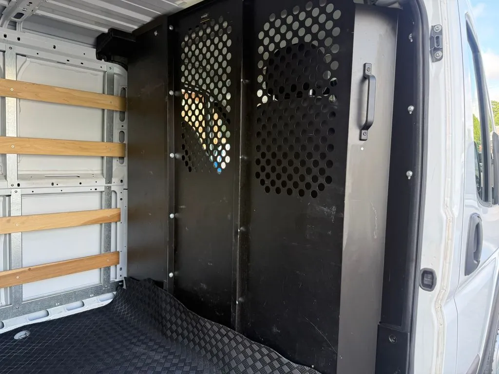 Ram ProMaster 2500 photo 20