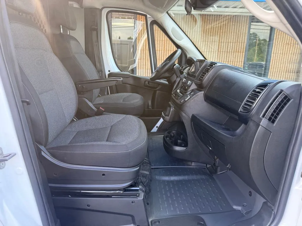 Ram ProMaster 2500 photo 22
