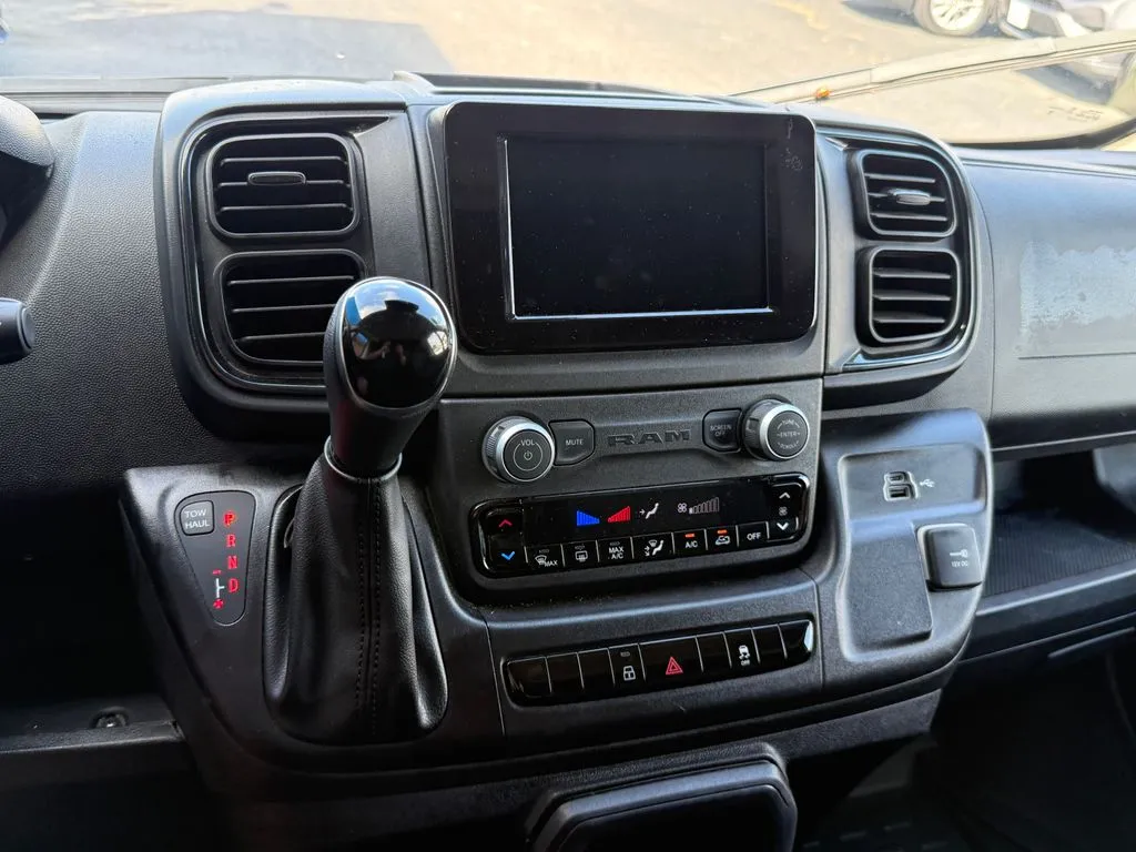 Ram ProMaster 2500 photo 27