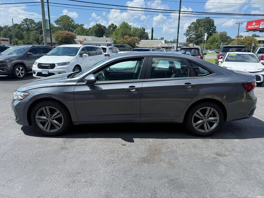 Volkswagen Jetta photo 4
