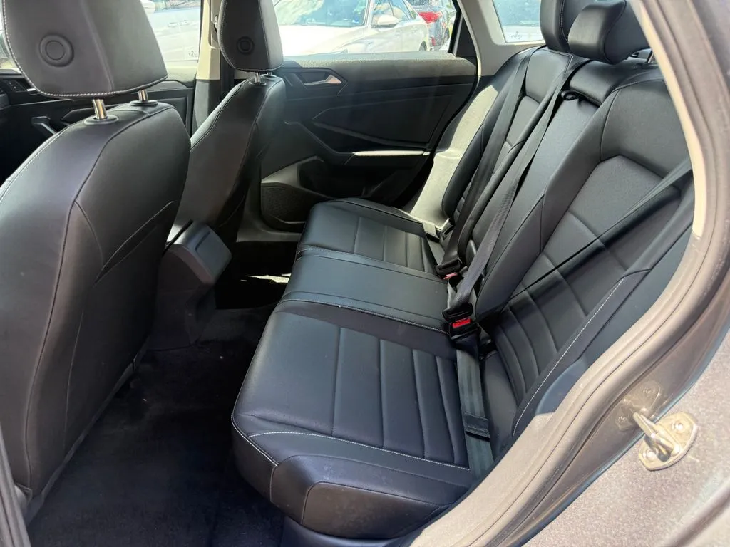 Volkswagen Jetta photo 12