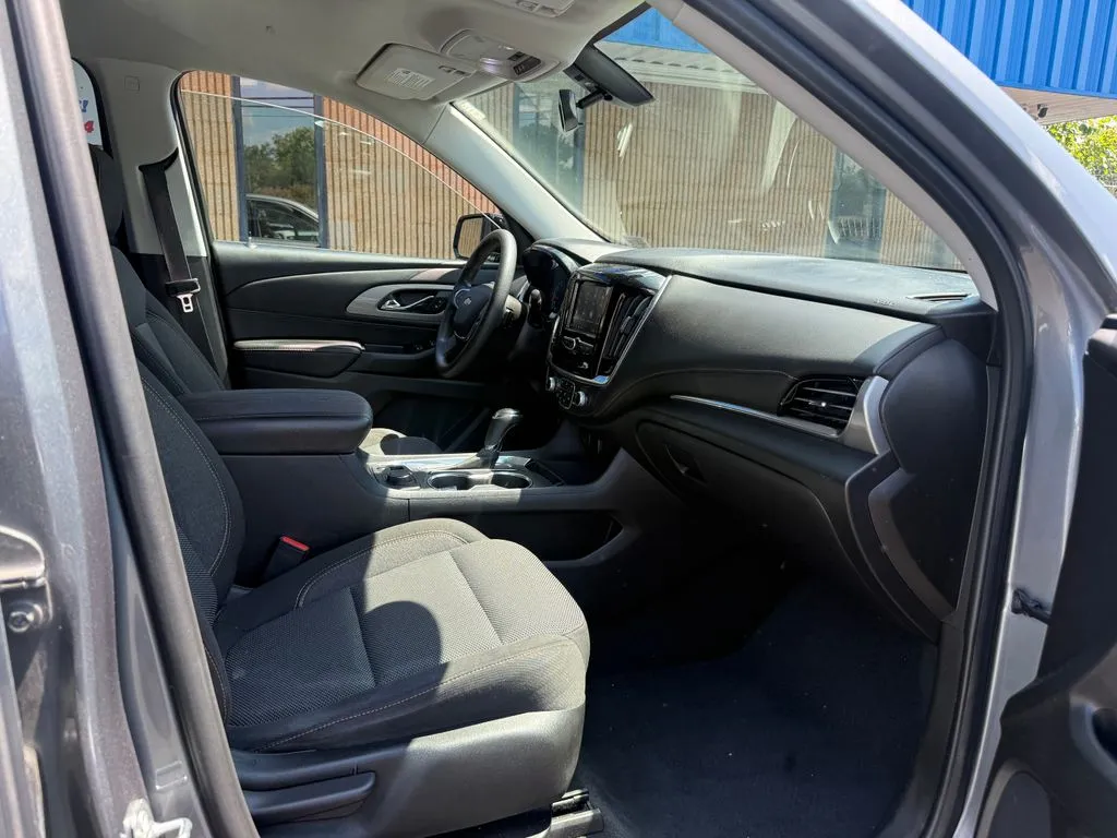 Chevrolet Traverse photo 15