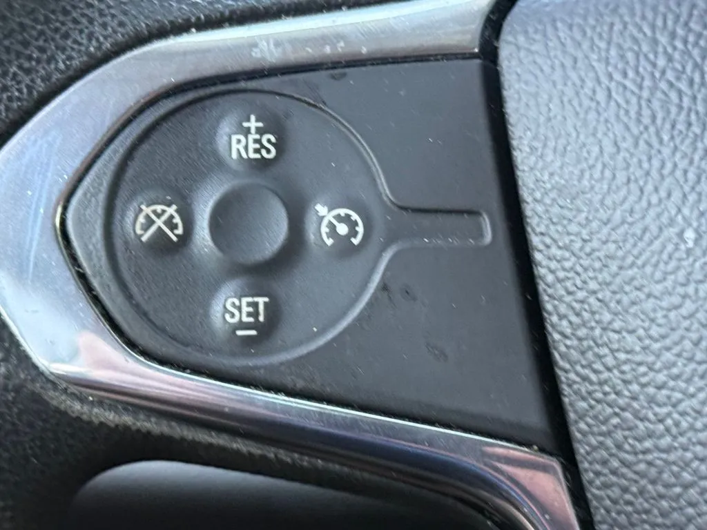 Chevrolet Traverse photo 17