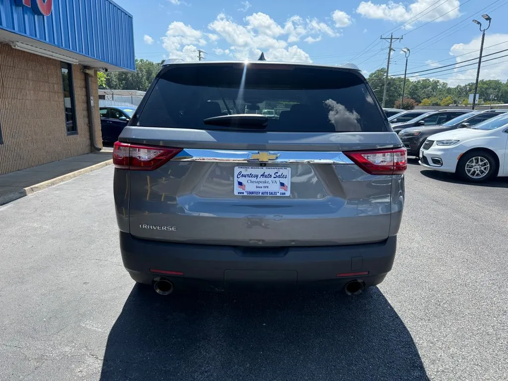 Chevrolet Traverse photo 6