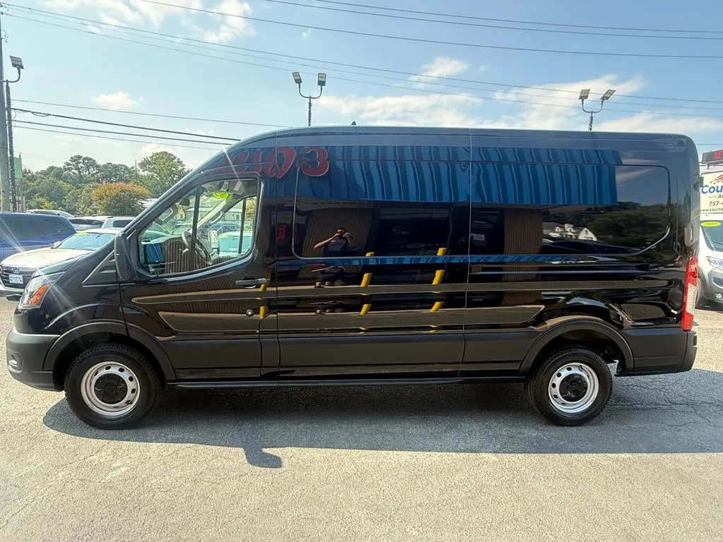 Ford Transit-150 photo 6