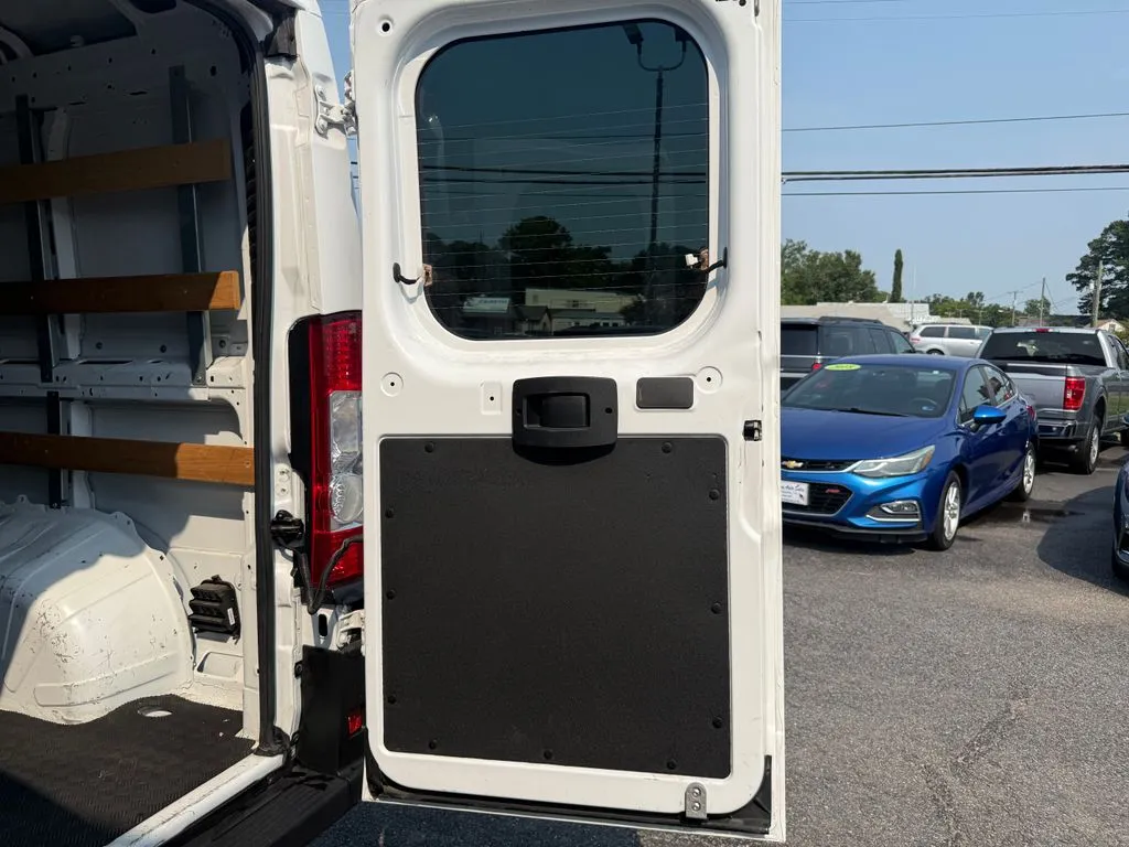 Ram ProMaster 2500 photo 15