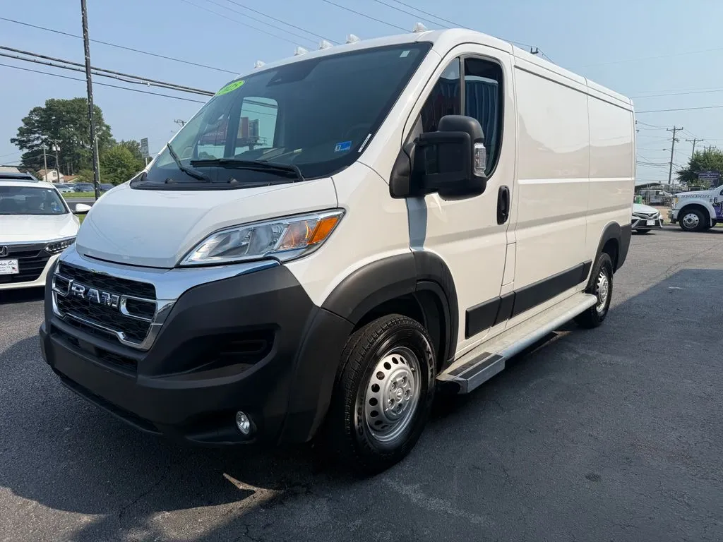 Ram ProMaster 2500 photo 3
