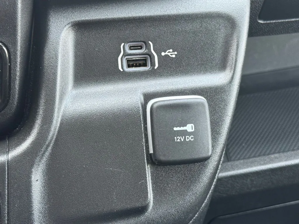 Ram ProMaster 2500 photo 28
