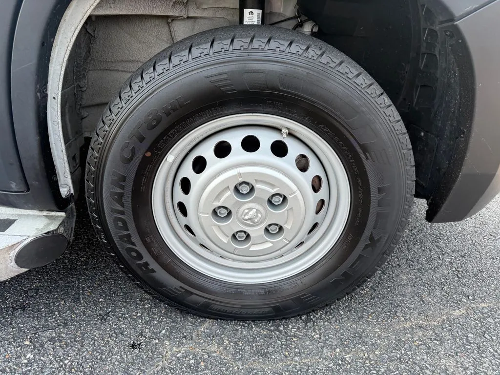 Ram ProMaster 2500 photo 35