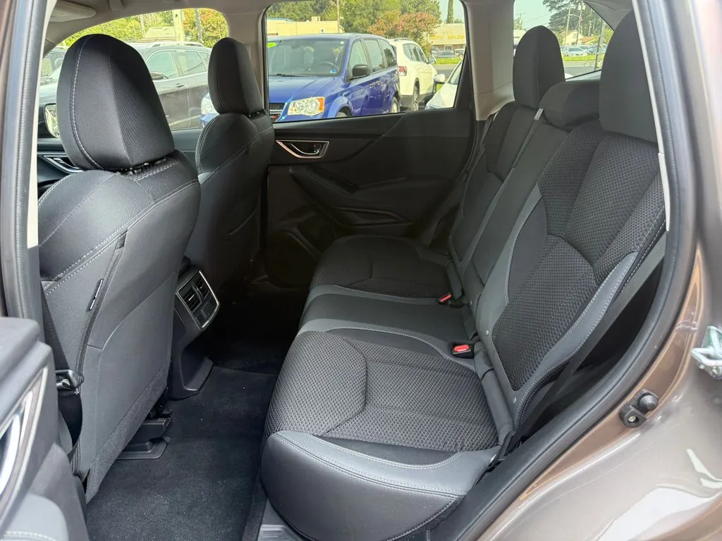 Subaru Forester photo 16
