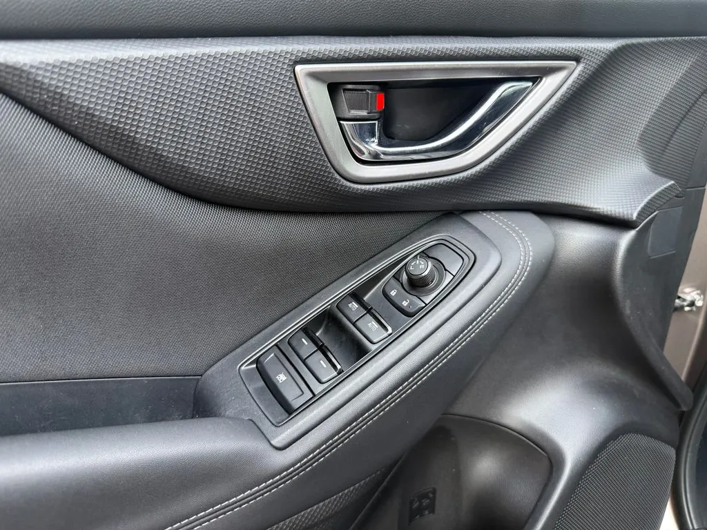 Subaru Forester photo 15