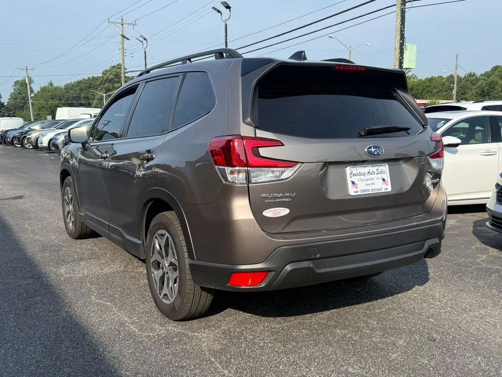 Subaru Forester photo 9