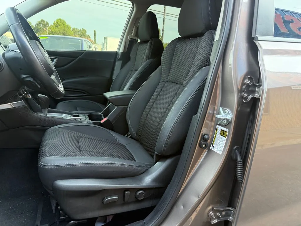 Subaru Forester photo 14