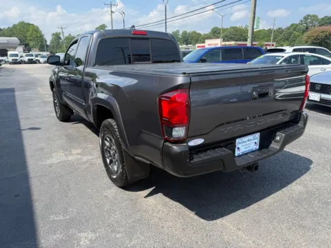 More photos of 2018 Toyota Tacoma SR5 at Courtesy Auto Sales, VA