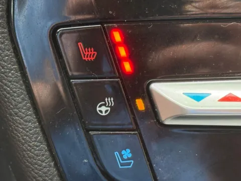 More photos of 2022 Ford Explorer Limited at Courtesy Auto Sales, VA