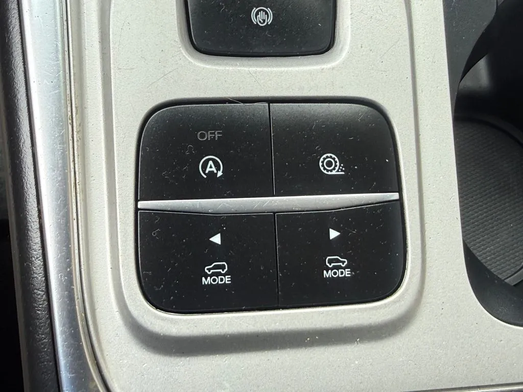 Ford Explorer photo 35