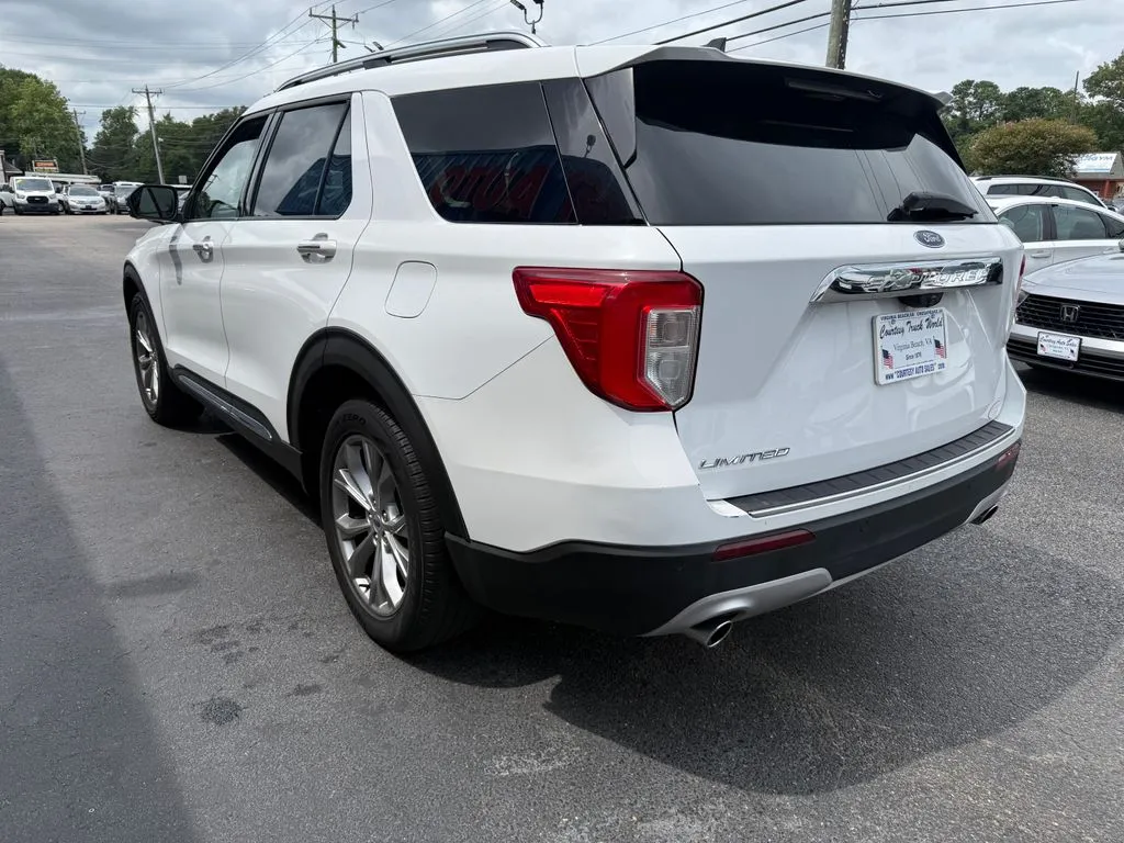 Ford Explorer photo 9