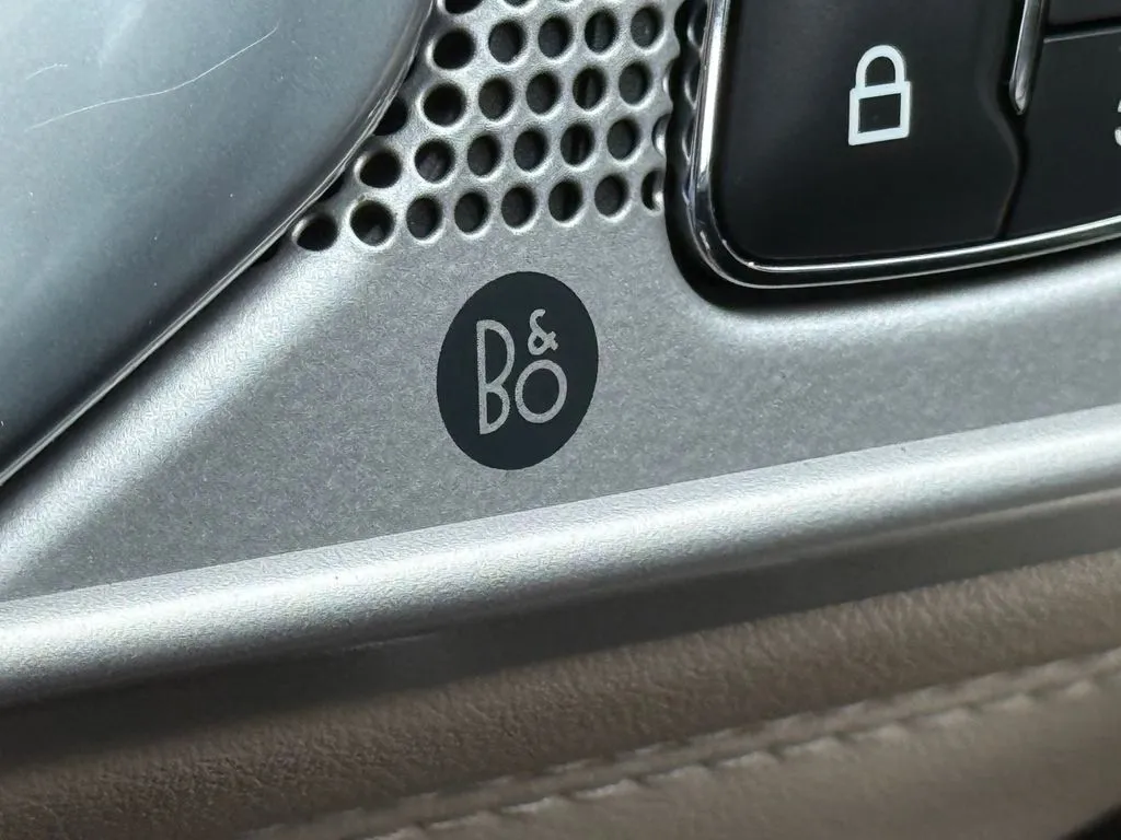 Ford Explorer photo 45