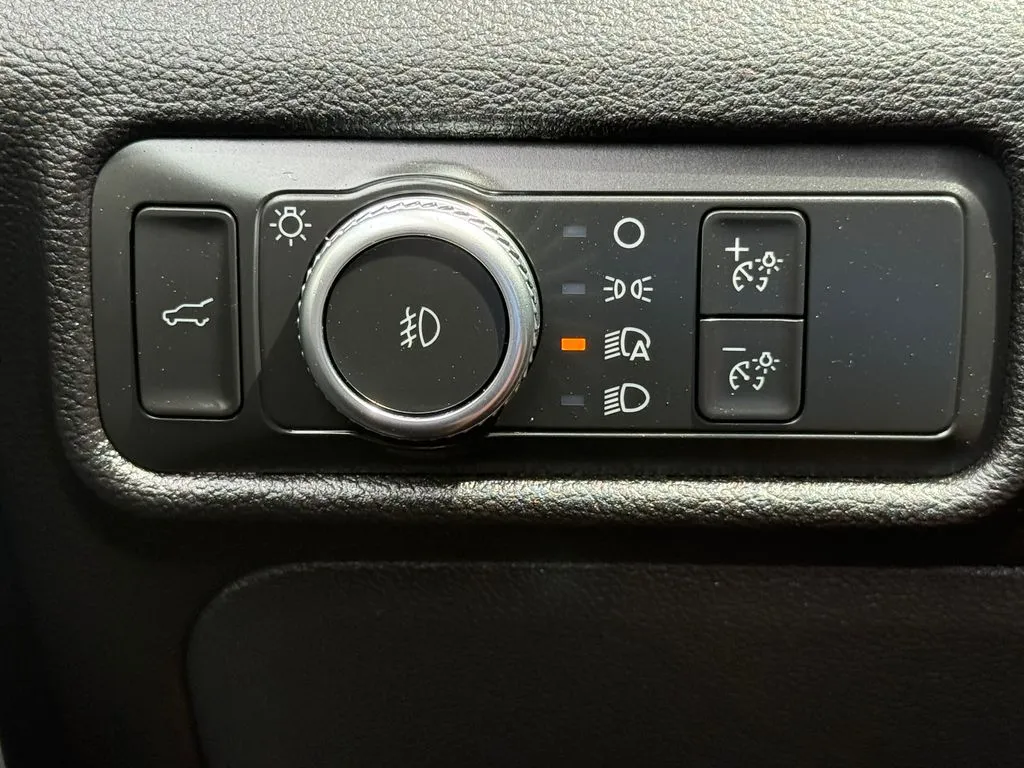 Ford Explorer photo 29